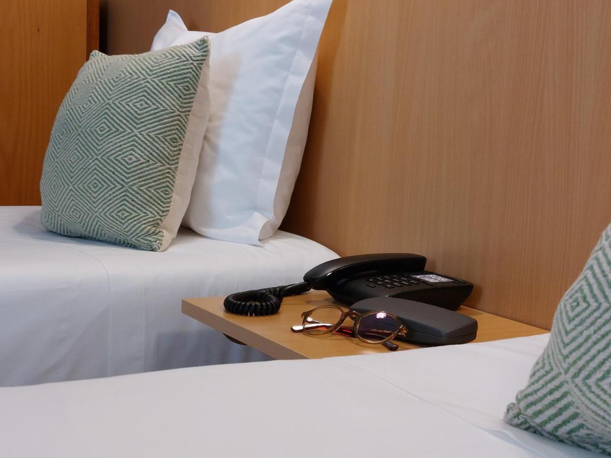 Hotel Santiago Іляву Екстер'єр фото