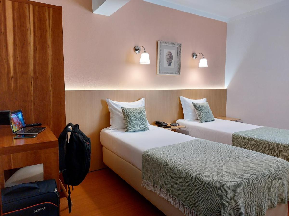 Hotel Santiago Іляву Екстер'єр фото