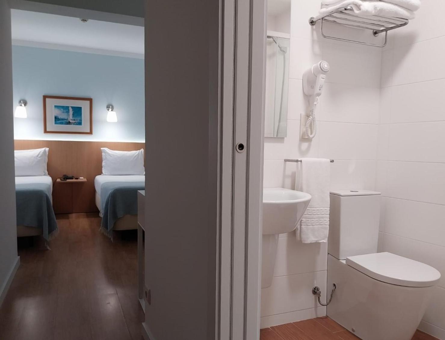 Hotel Santiago Іляву Екстер'єр фото