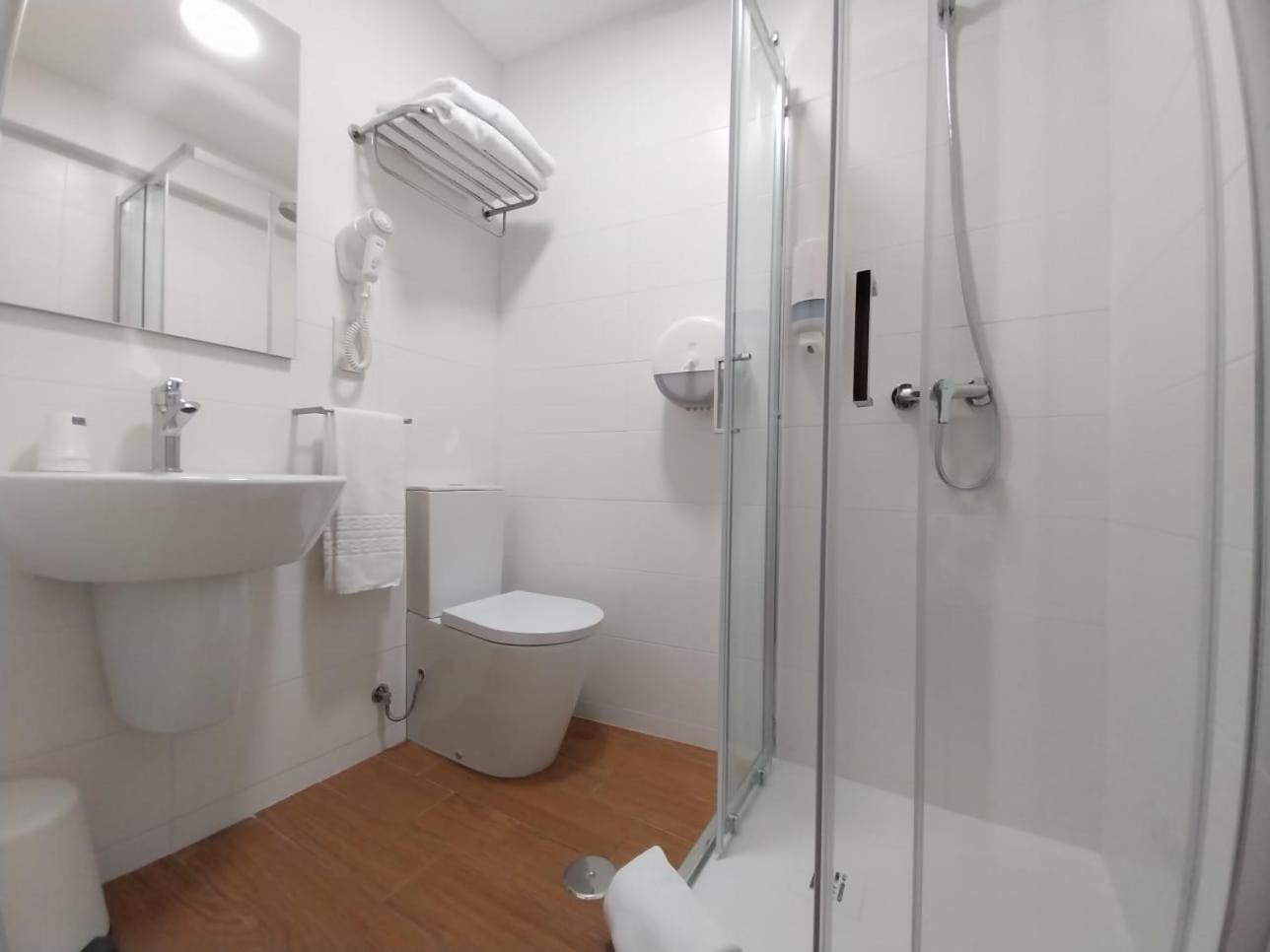 Hotel Santiago Іляву Екстер'єр фото